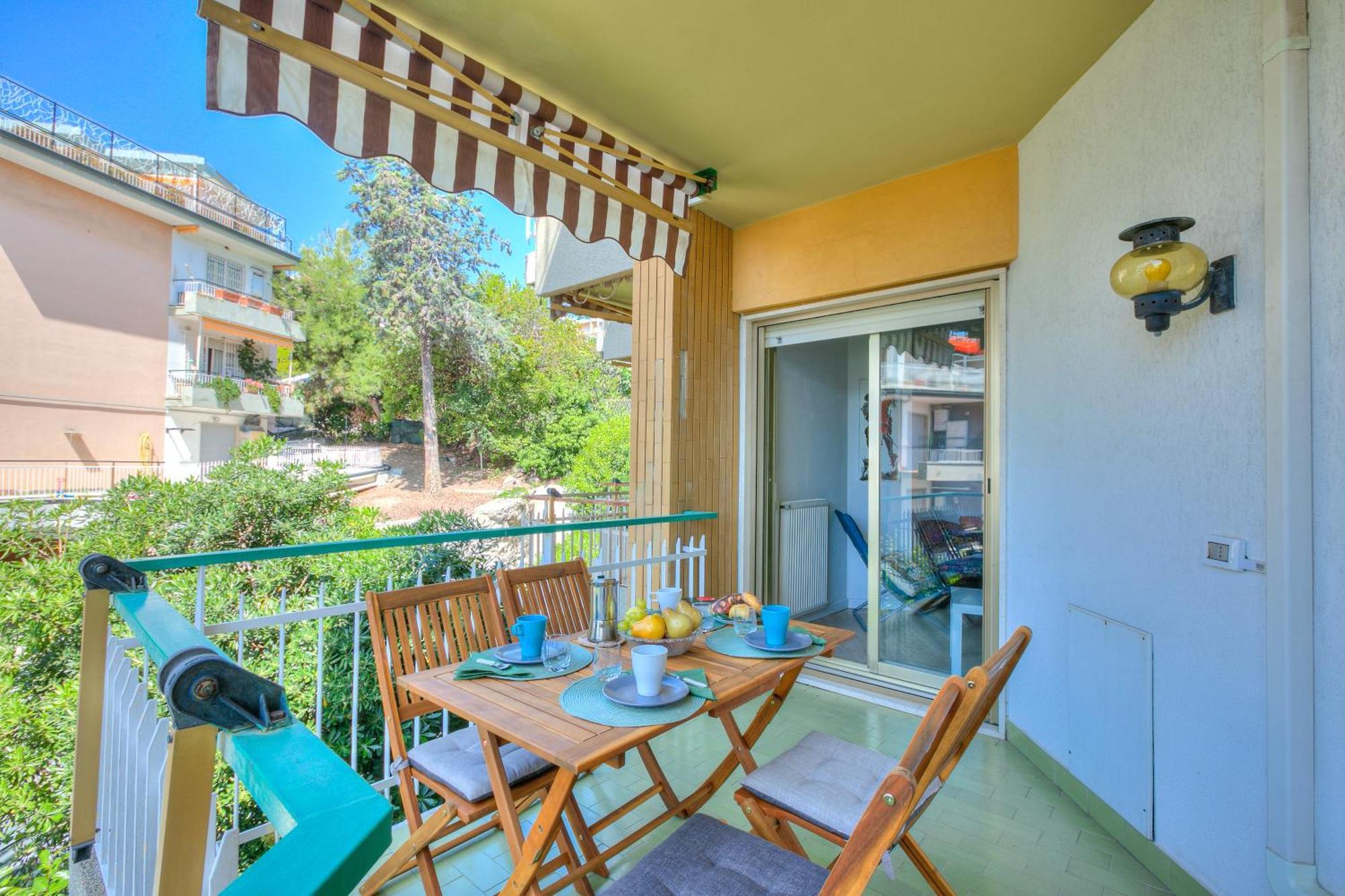 Apartment Casa Emma With Sea Glimpse - Happy Sanremo